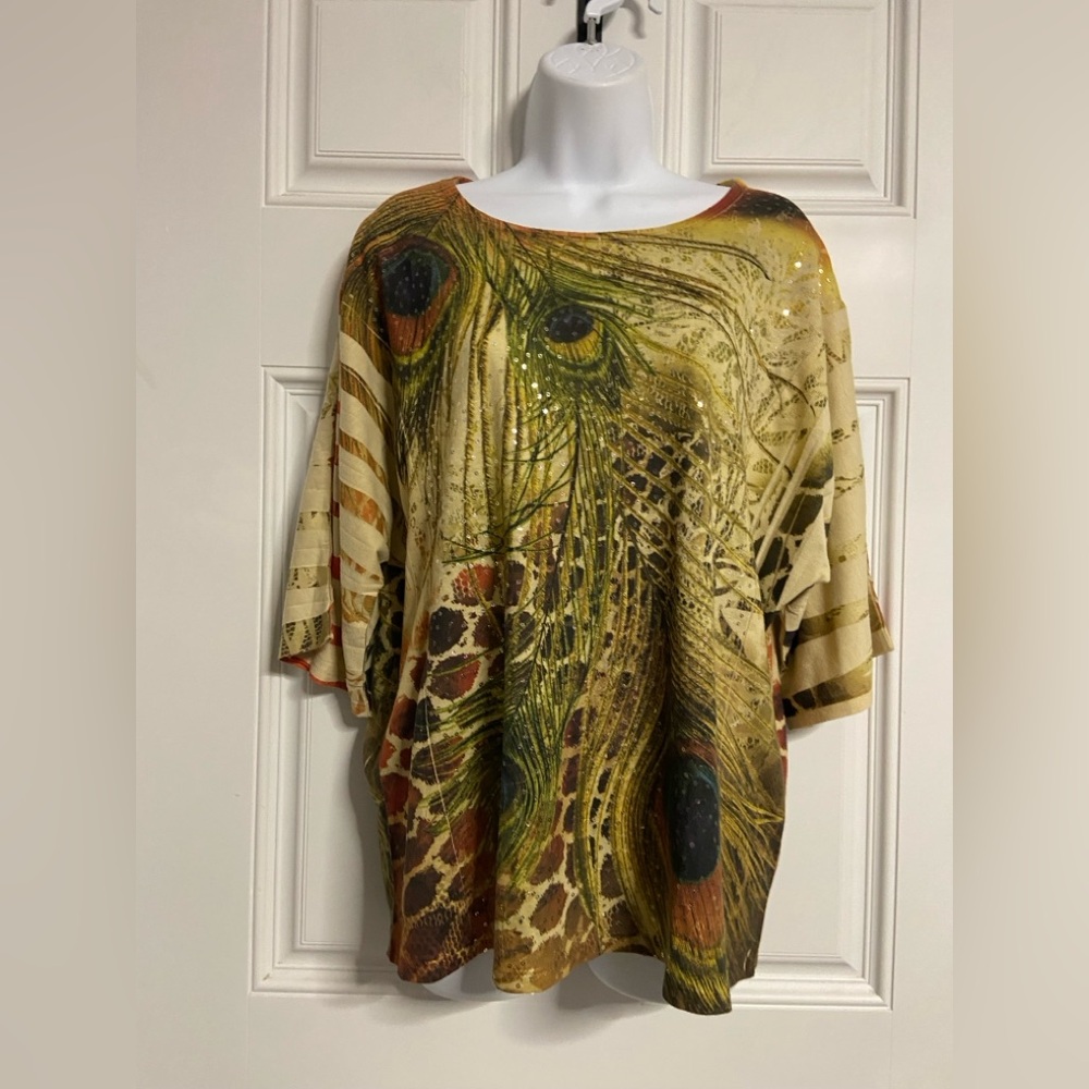 T31- JESS & JANE Sequined Burnout PEACOCK FEATHER  T-Shirt